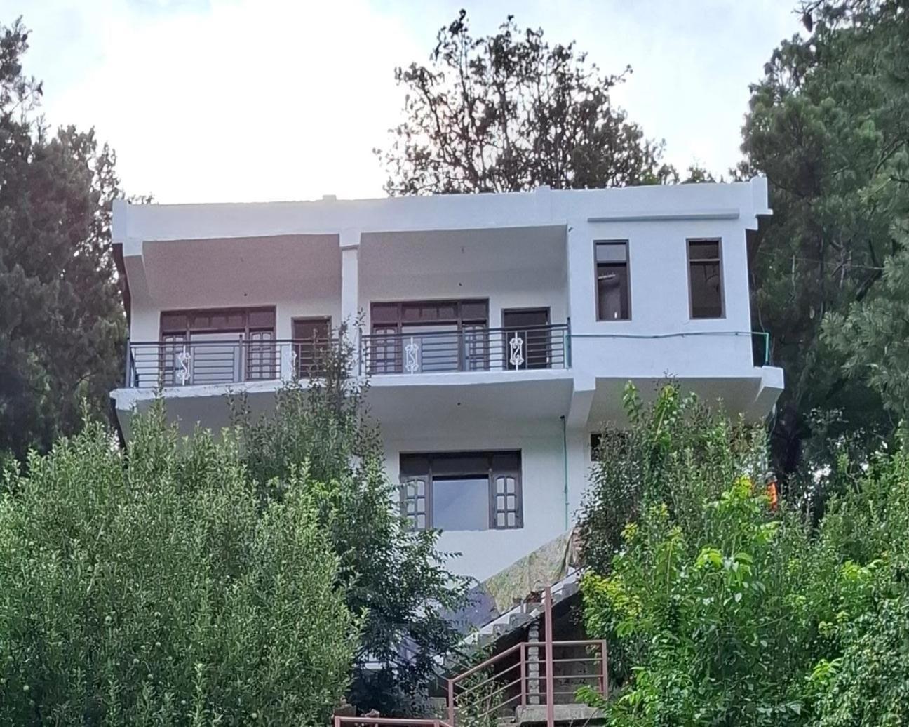 Pine View Retreat Homestay 칼파 외부 사진